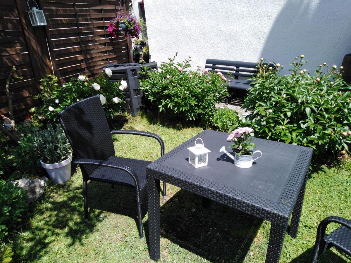 Ferienwohnung Mit Kleinem Garten Sonnenbühl Extérieur photo